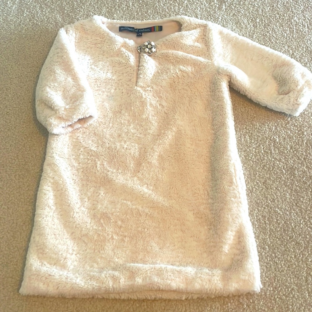 Ultra soft, beautiful, vintage dress with crystal closure
